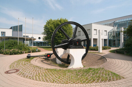 Universidad técnica con sistema dual